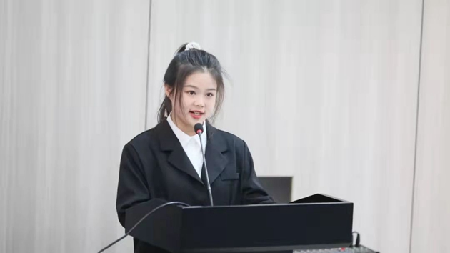 獲獎學生代表陳麗婷發表獲獎感言.jpg