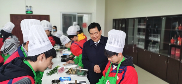 蘇華調研職業院校2.jpg