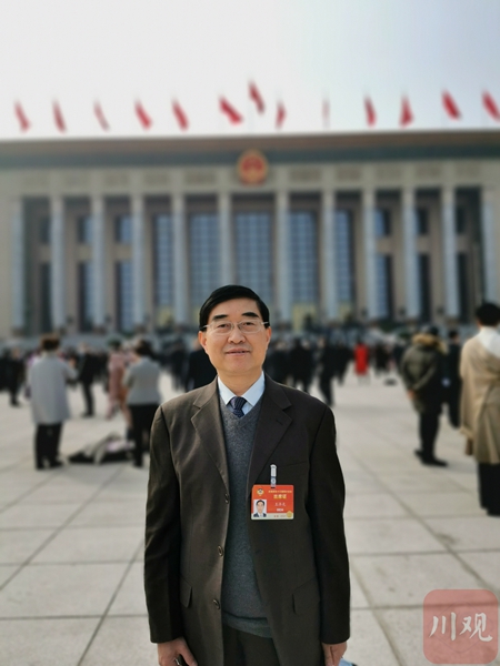 全國政協委員 王濟光_副本.jpg